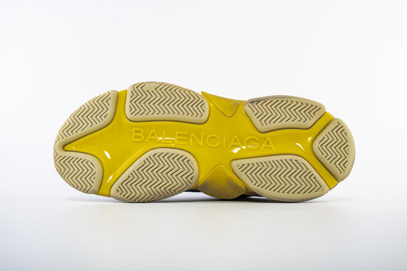 Ba*len*cia*ga triple s trainer ssense exclusive