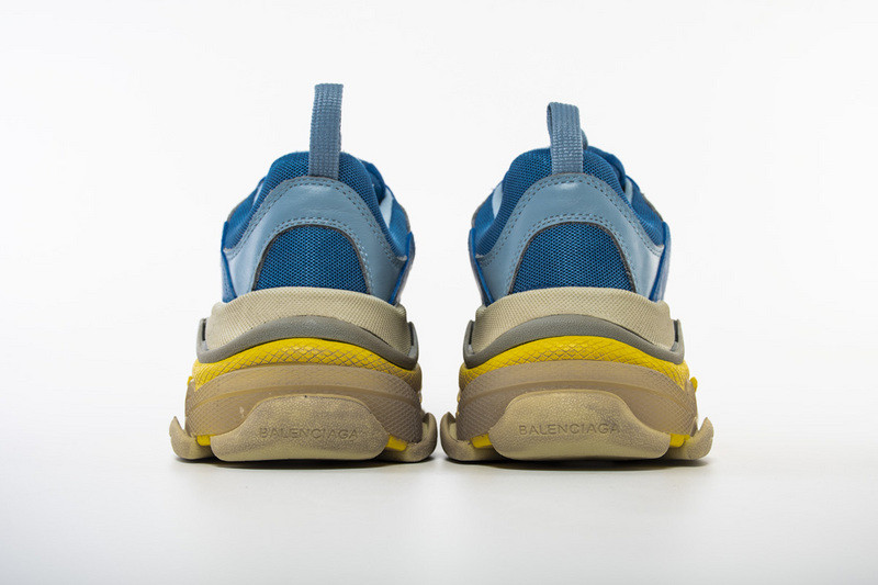 Ba*len*cia*ga triple s trainer ssense exclusive