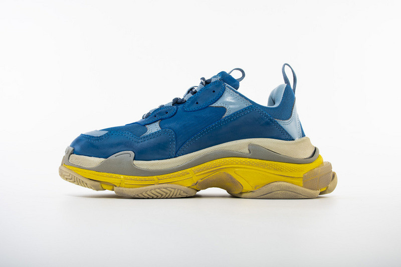 Ba*len*cia*ga triple s trainer ssense exclusive