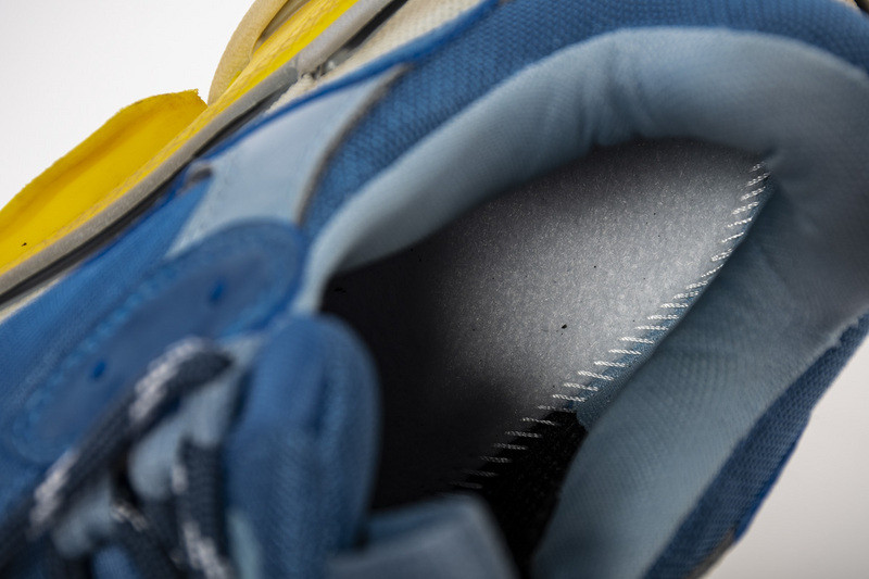 Ba*len*cia*ga triple s trainer ssense exclusive