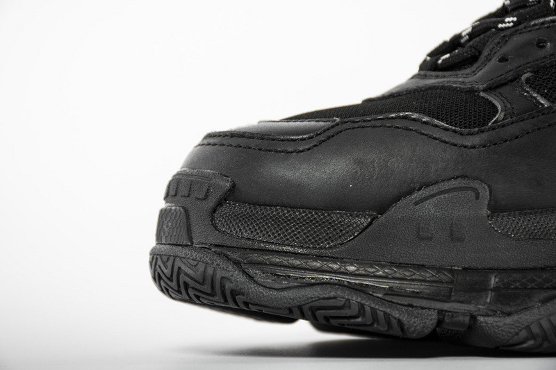 Ba*len*cia*ga triple s triple black