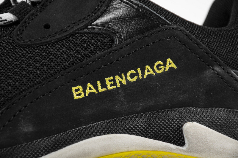 Ba*len*cia*ga triple s trainers black yellow women