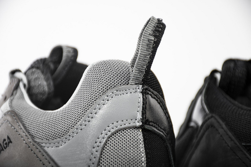 Ba*len*cia*ga grey black triple s trainers bicolour