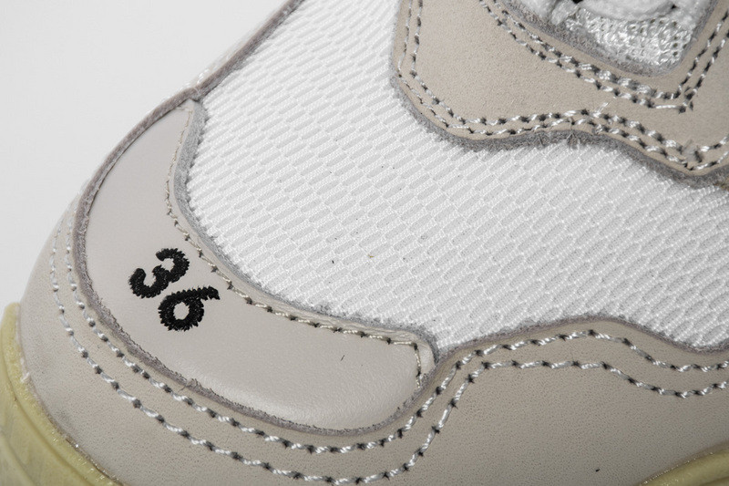 Ba*len*cia*ga triple s trainers white