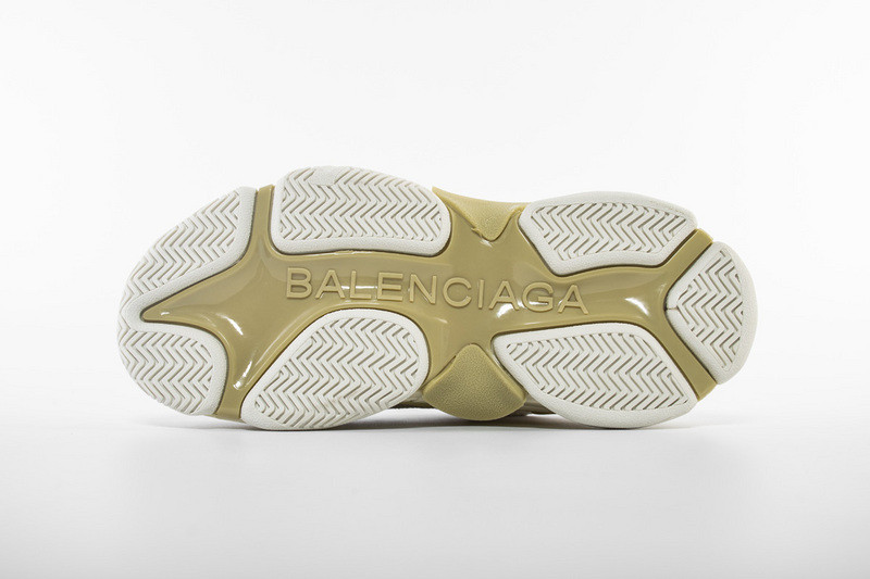 Ba*len*cia*ga triple s trainers white