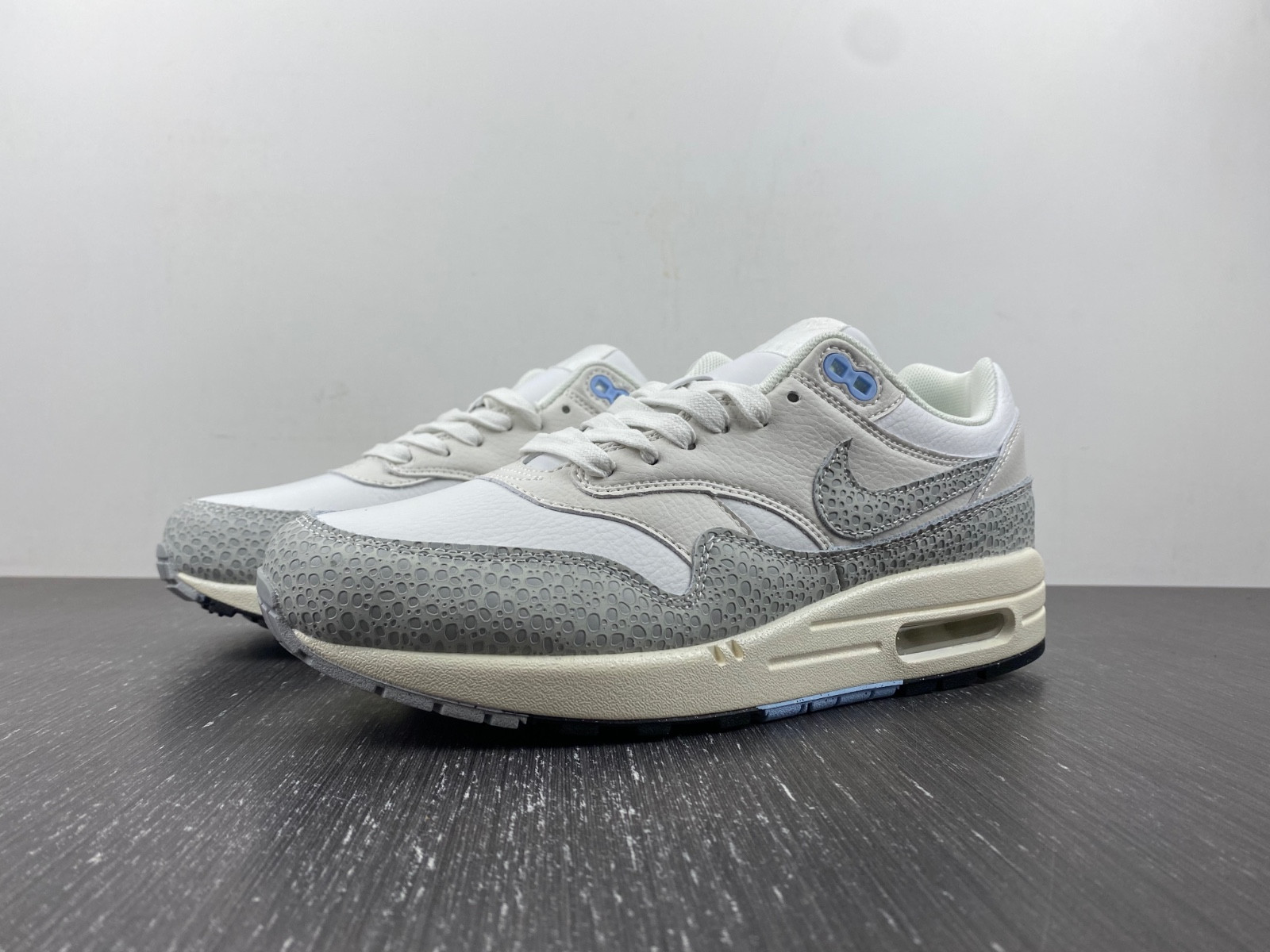 nike air max 1 ''87 safari summit white phanT0m (women''s) fb5059-100