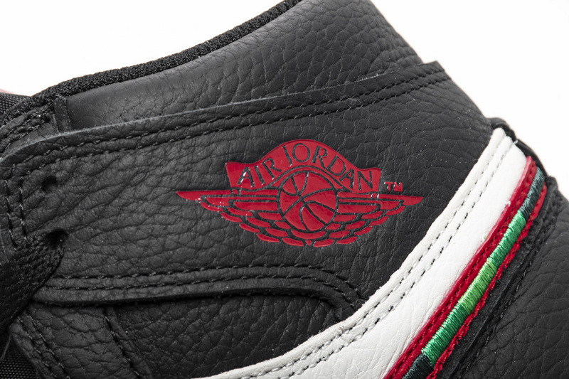 air jordan 1 sports illustrated 555088-015