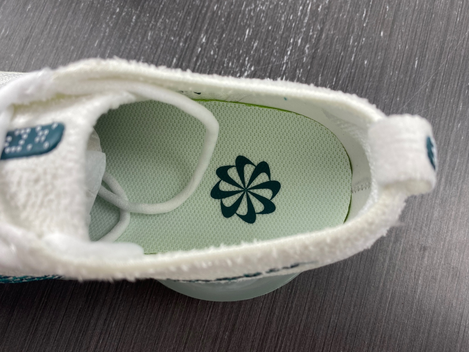 nike air max scorpion flyknit dj4701 100