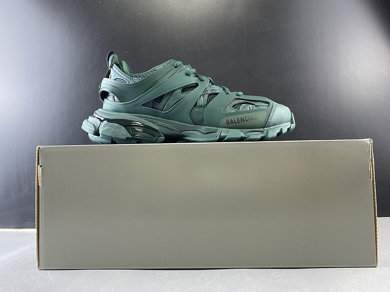 Ba*len*cia*ga track sneaker