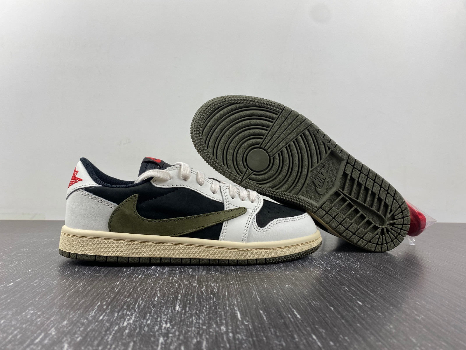 jordan 1 retro low og sp travis scott olive (ps) kids dz5909-106