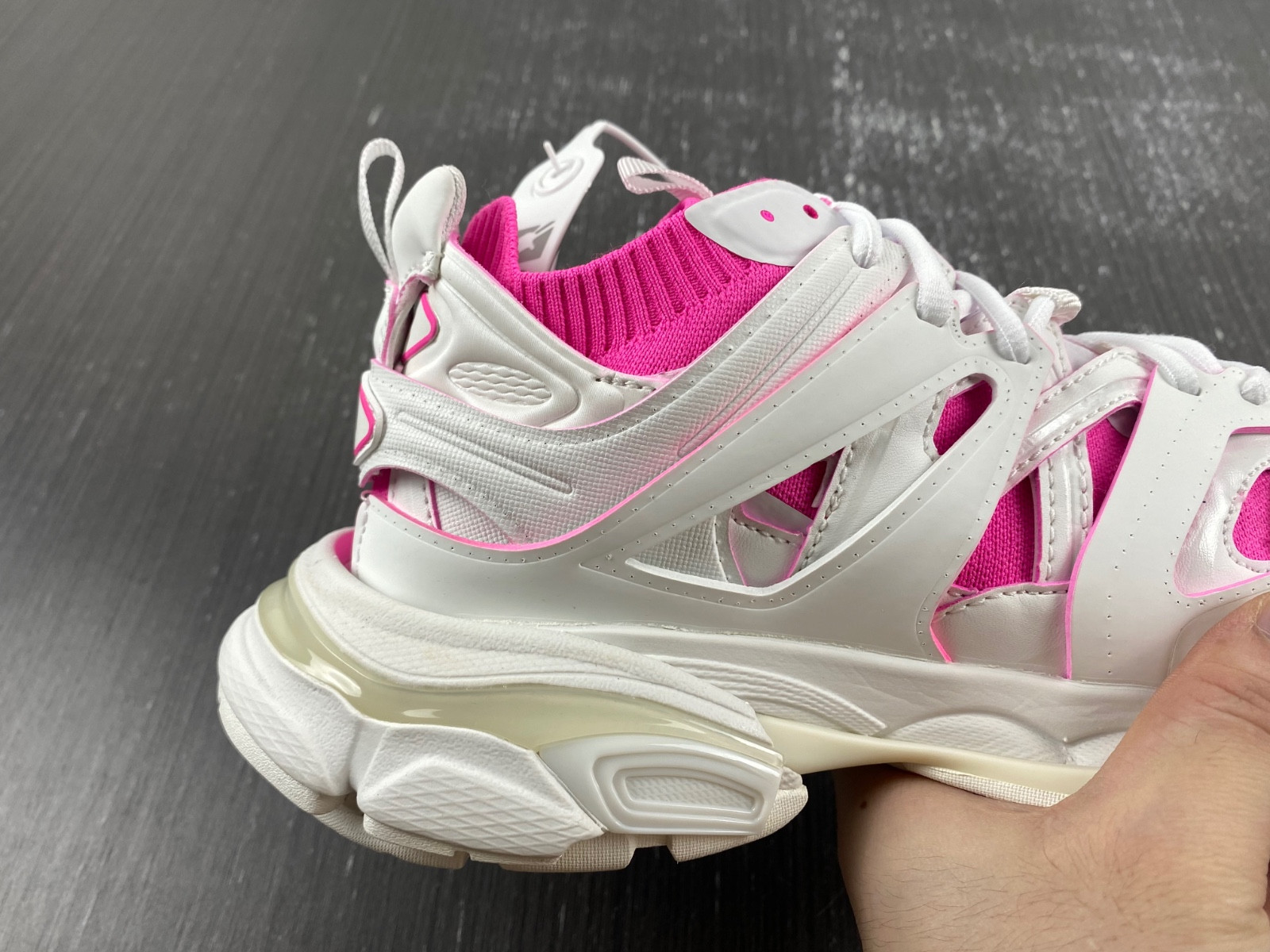 Ba*len*cia*ga track sneaker