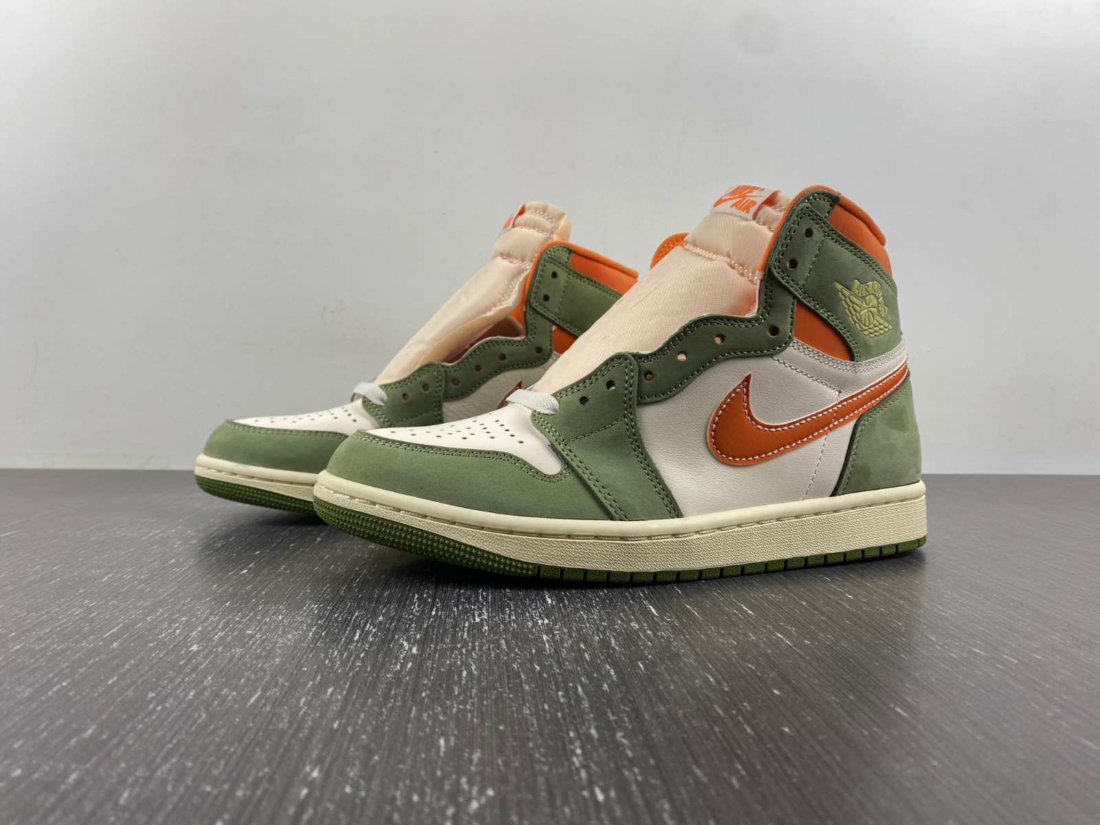 air jordan 1 high og celadon fb9934-300