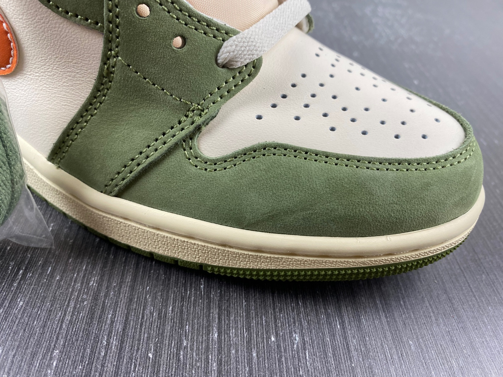 air jordan 1 high og celadon fb9934-300