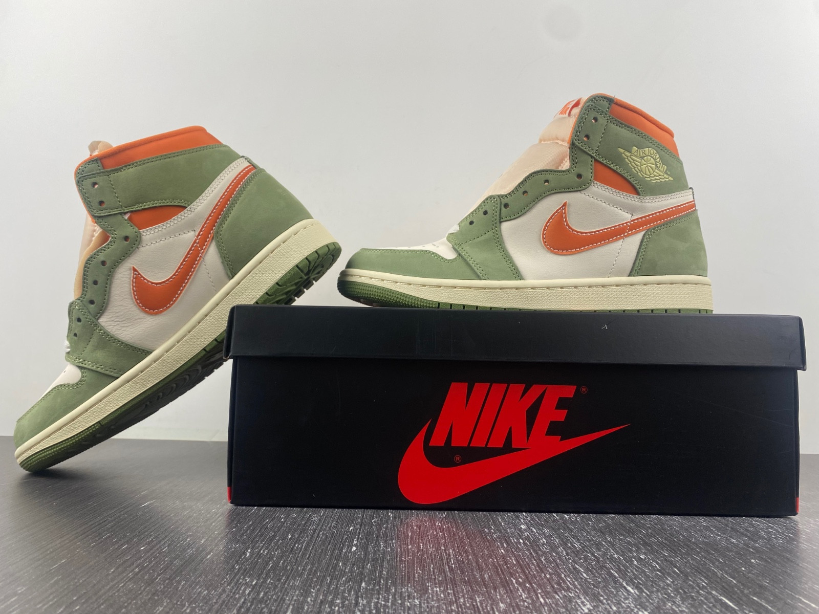 air jordan 1 high og celadon fb9934-300