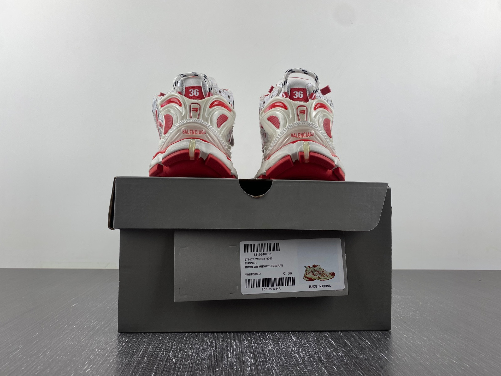 Ba*len*cia*ga runner sneaker