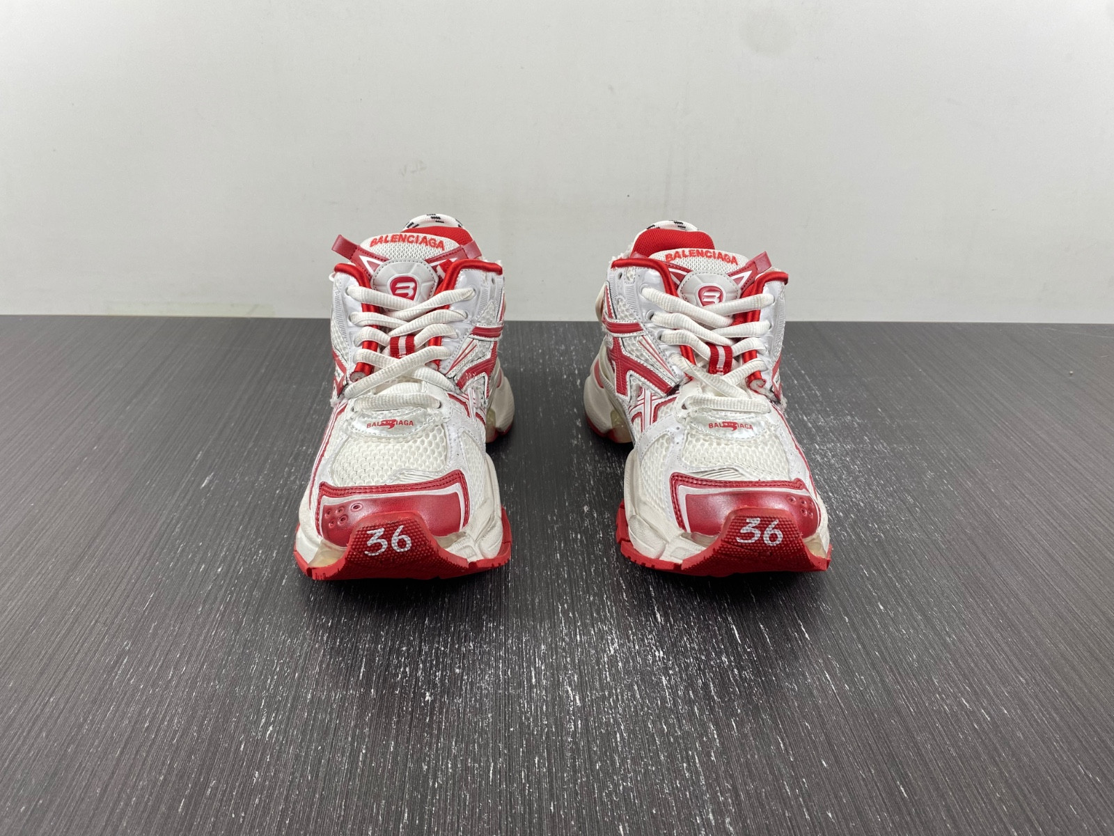 Ba*len*cia*ga runner sneaker