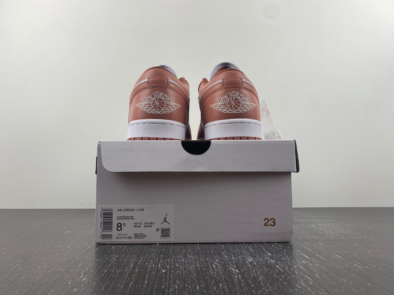 jordan 1 low sky j orange - dc0774-080