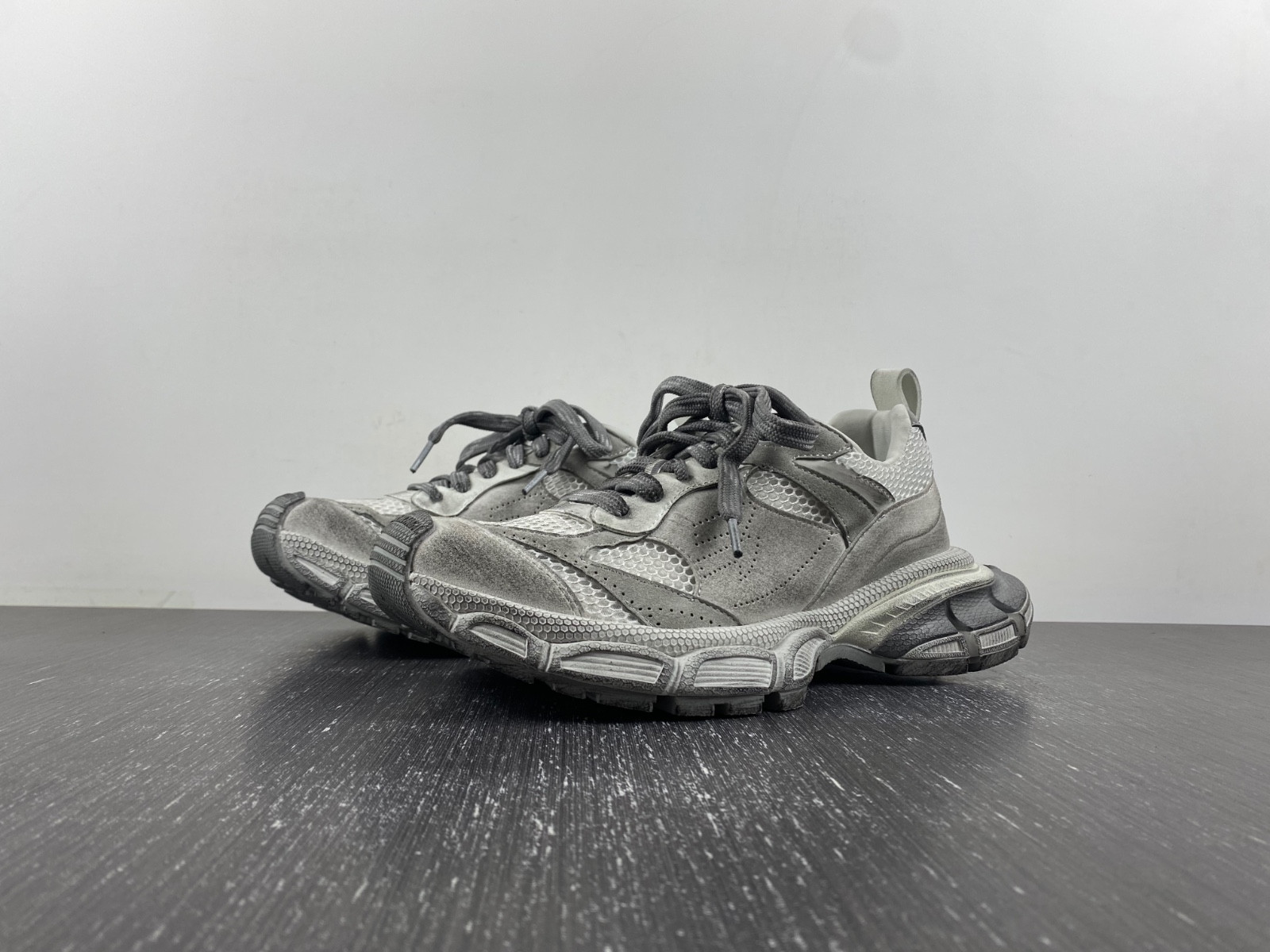 Ba*len*cia*ga men''s 3xl sneaker