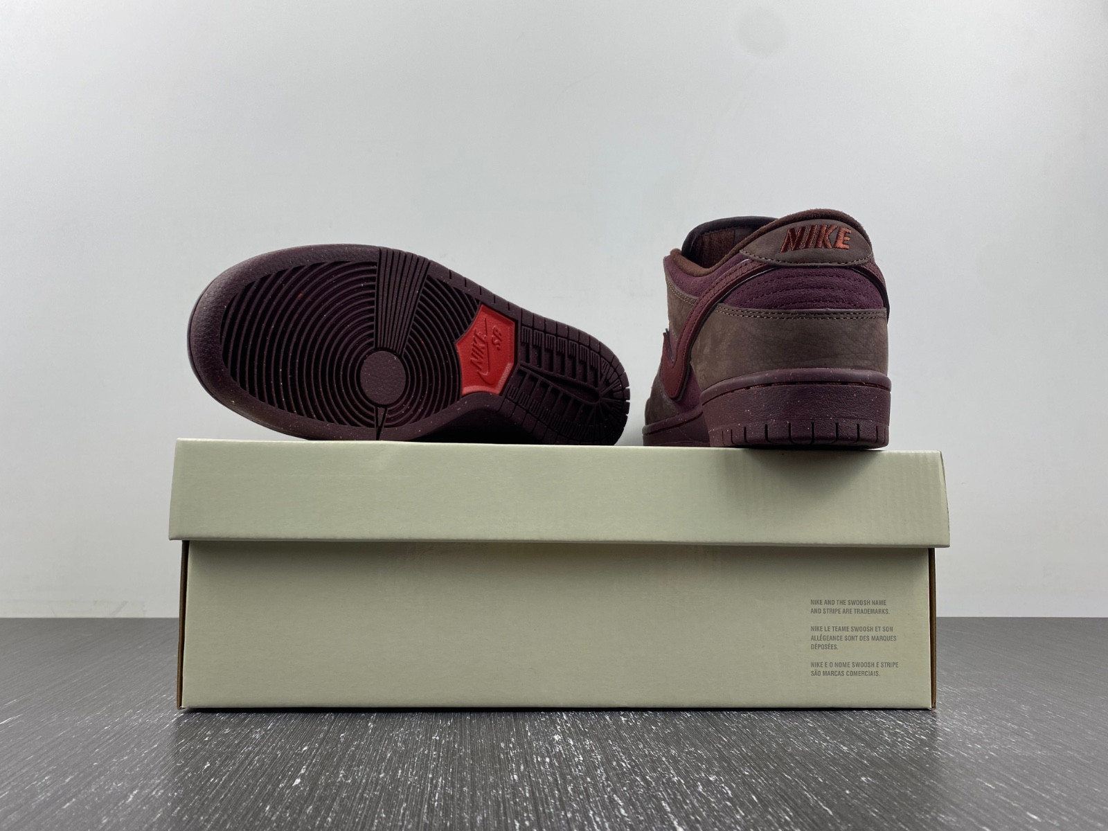 nike sb dunk low valentine