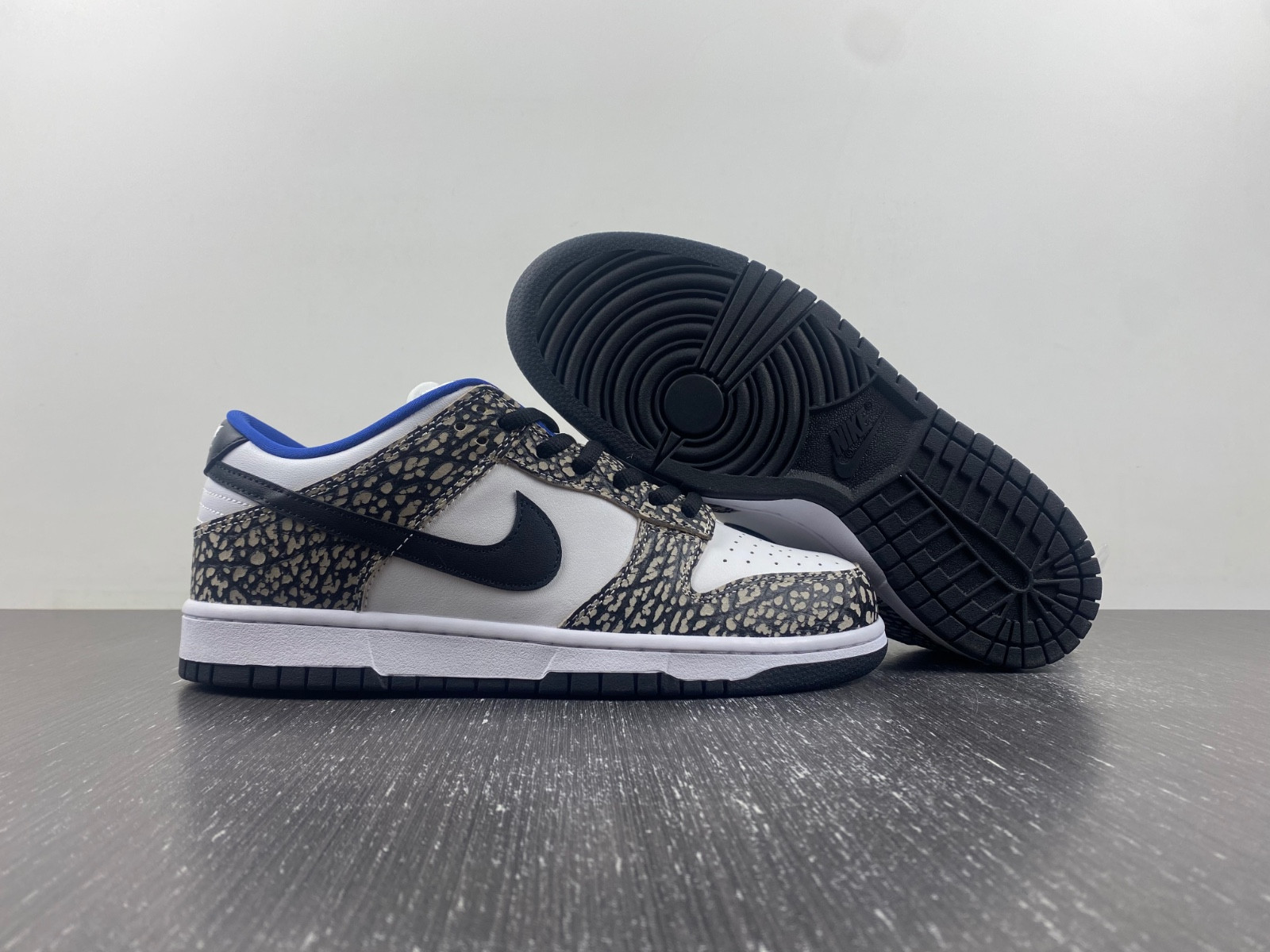 nike sb dunk low “white cement 304292-001