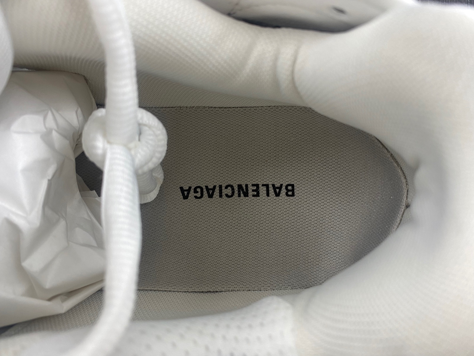 Ba*len*cia*ga runner sneaker