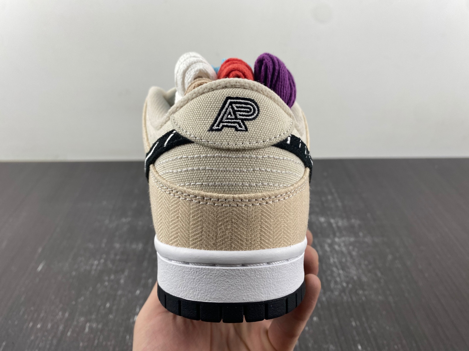 albino & preto x nike dunk sb low fd2627-200