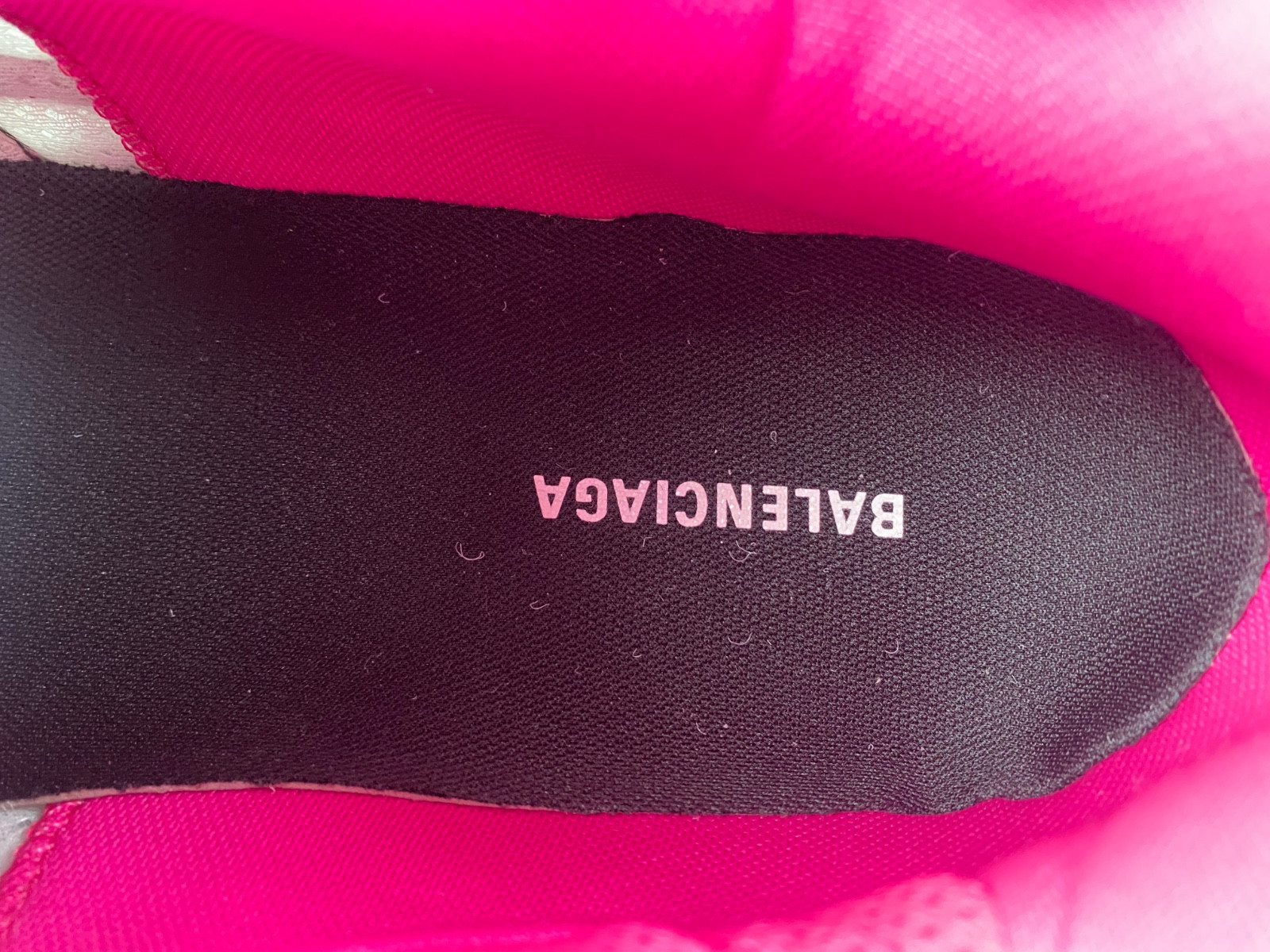 Ba*len*cia*ga 7.0 runner sneaker