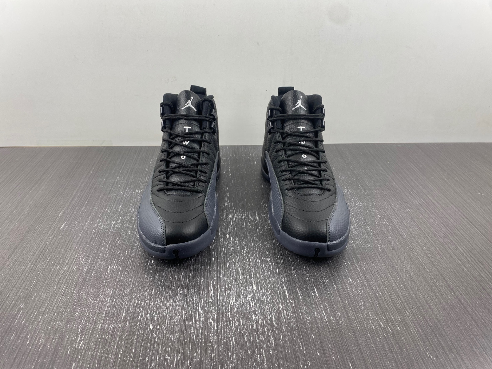 air jordan 12 black wolf grey ct8013-019