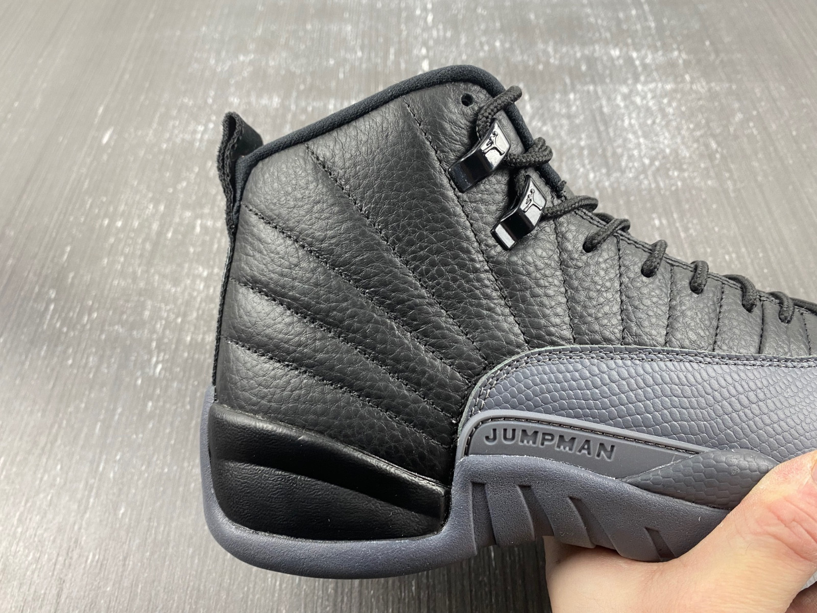 air jordan 12 black wolf grey ct8013-019