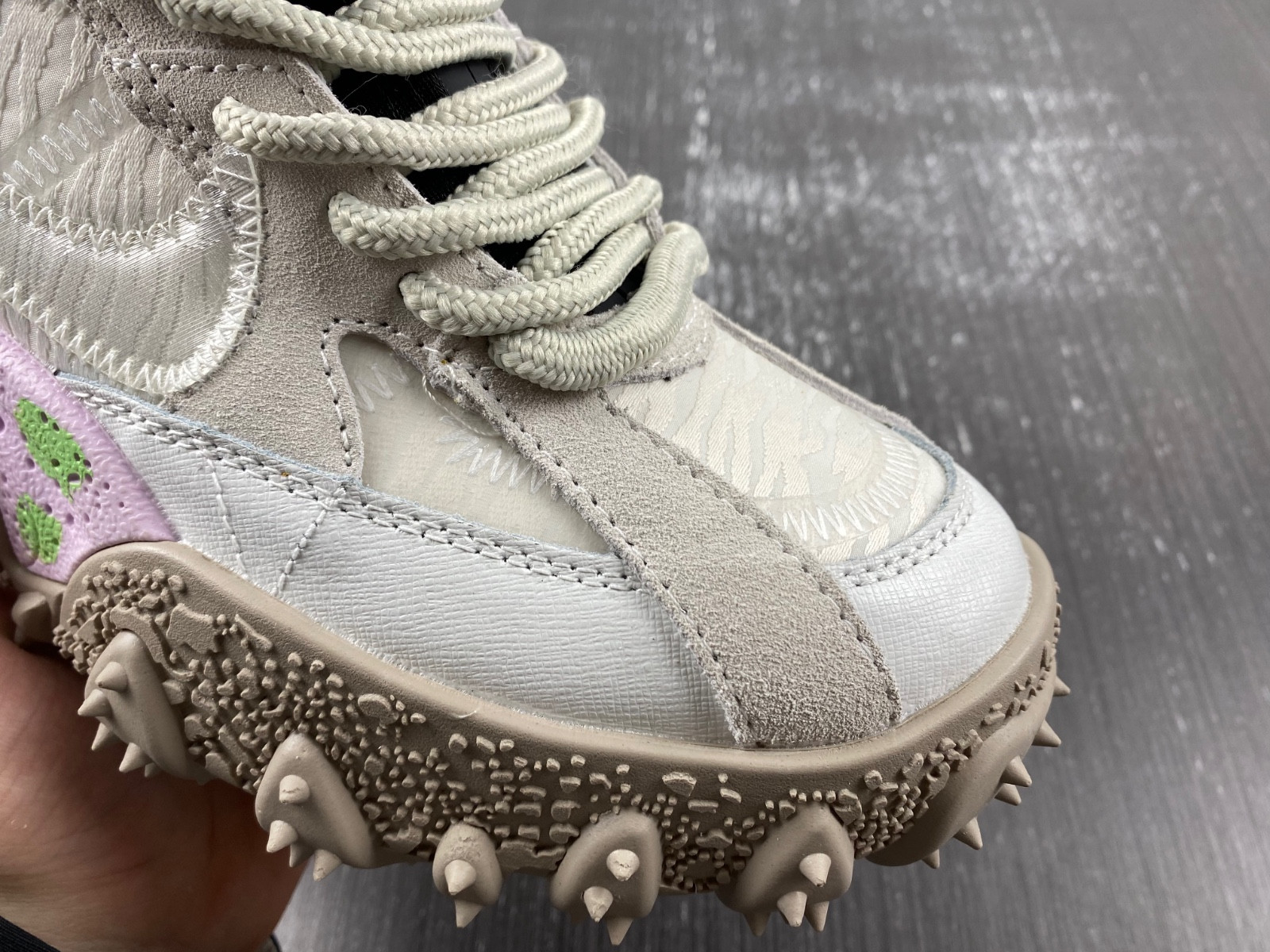 nike off white x air terra forma