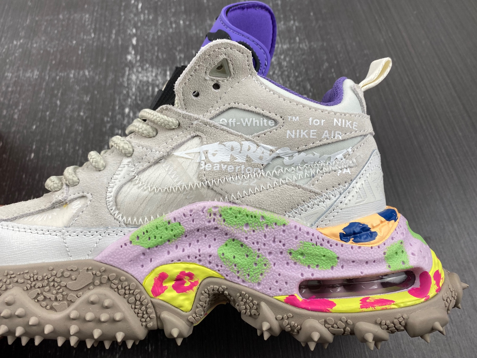 nike off white x air terra forma