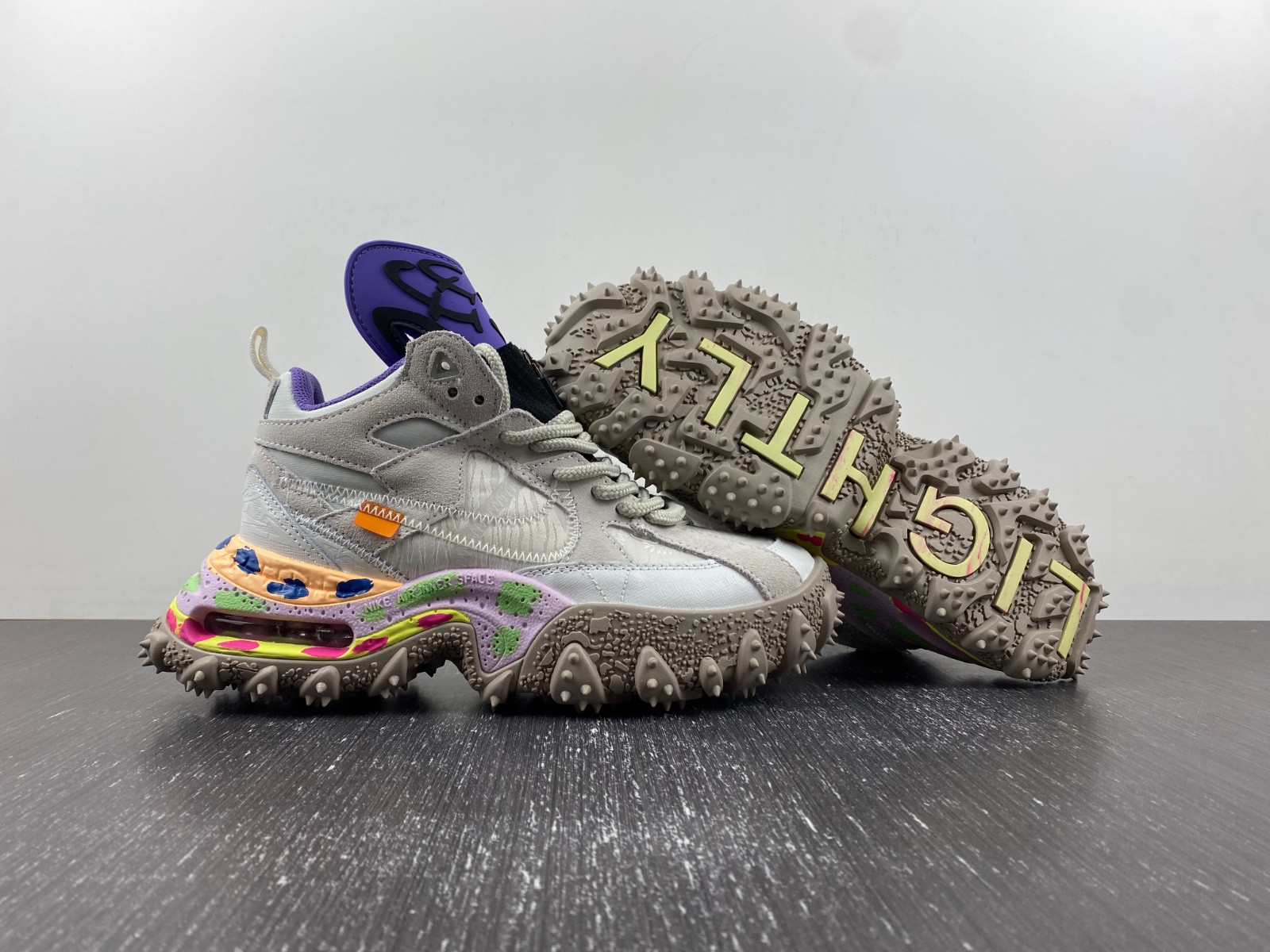 nike off white x air terra forma