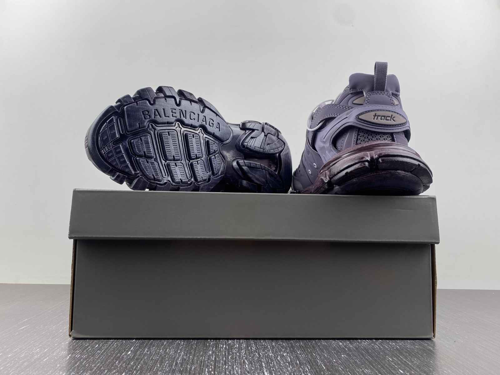 Ba*len*cia*ga track sneaker