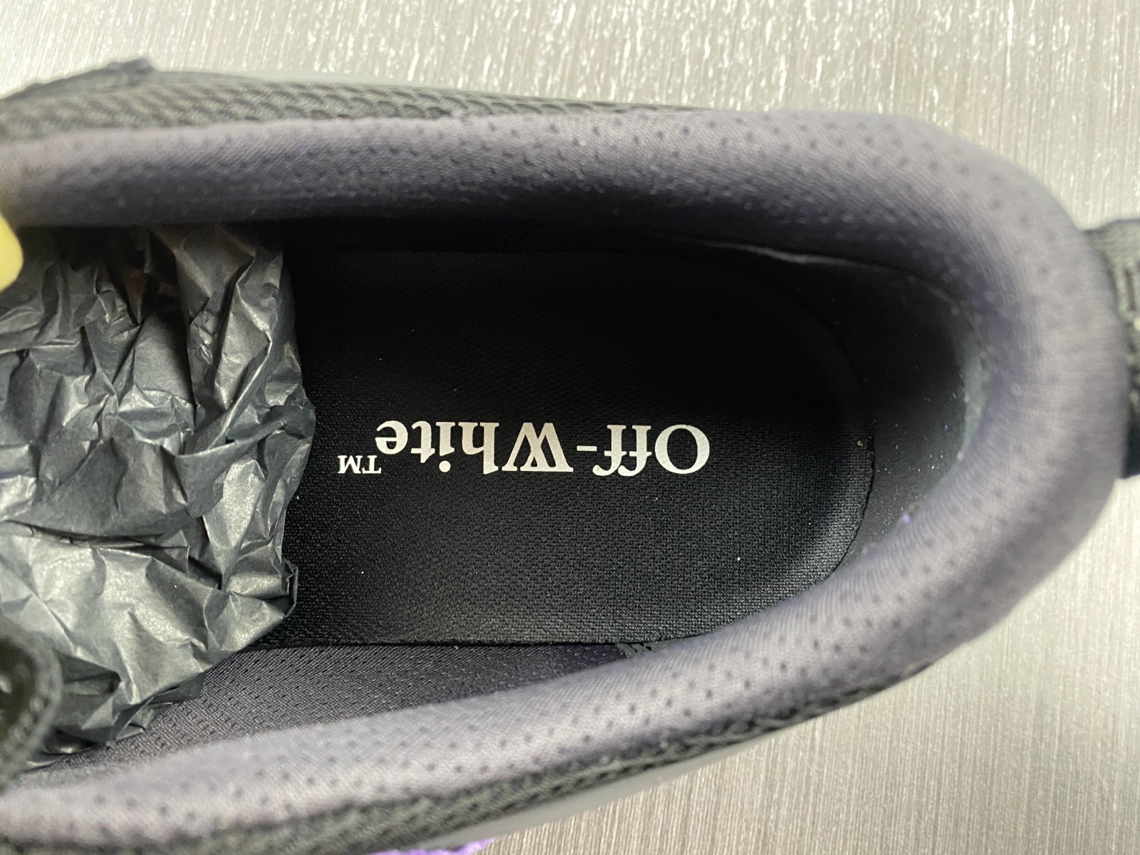 owt 19fw odsy-1000 sneakers