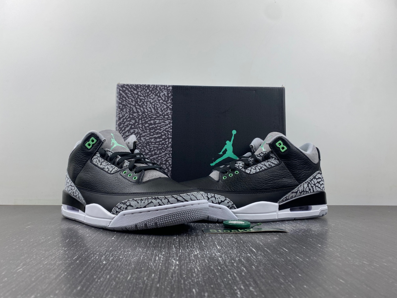 air jordan 3 "green glow" ct8532-031