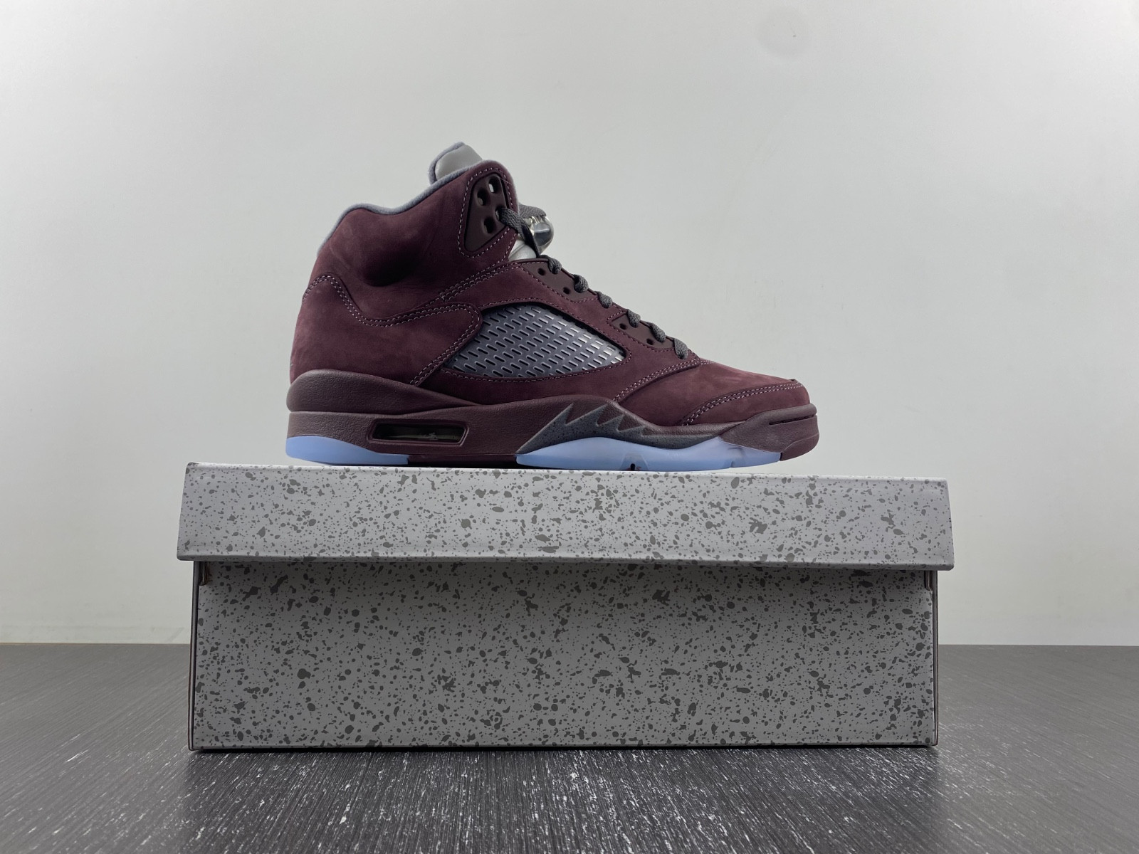 air jordan 5 burgundy 2023 dz4131-600
