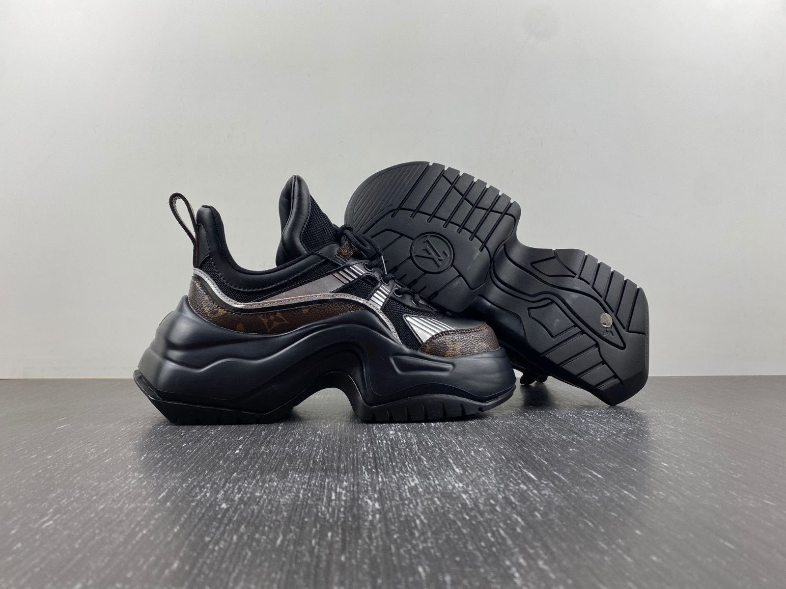 lwe archlight sneakers