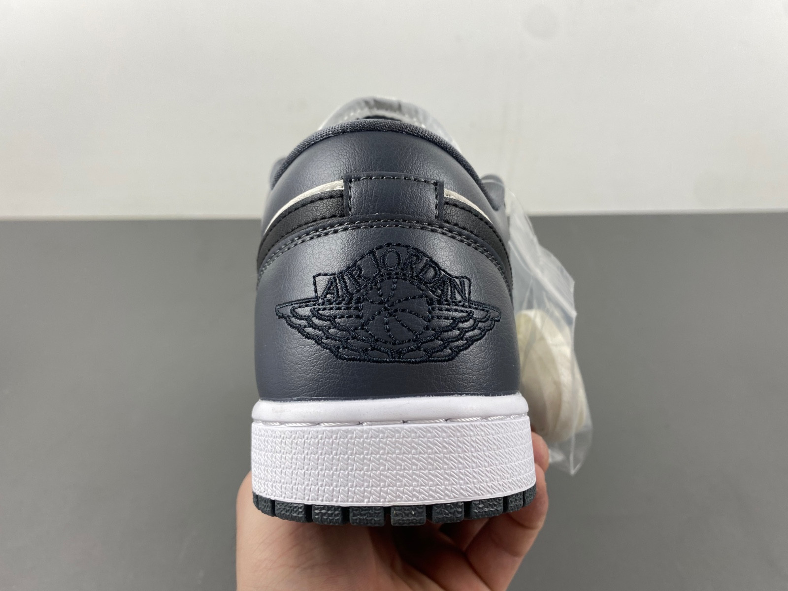 jordan 1 low dark grey (women