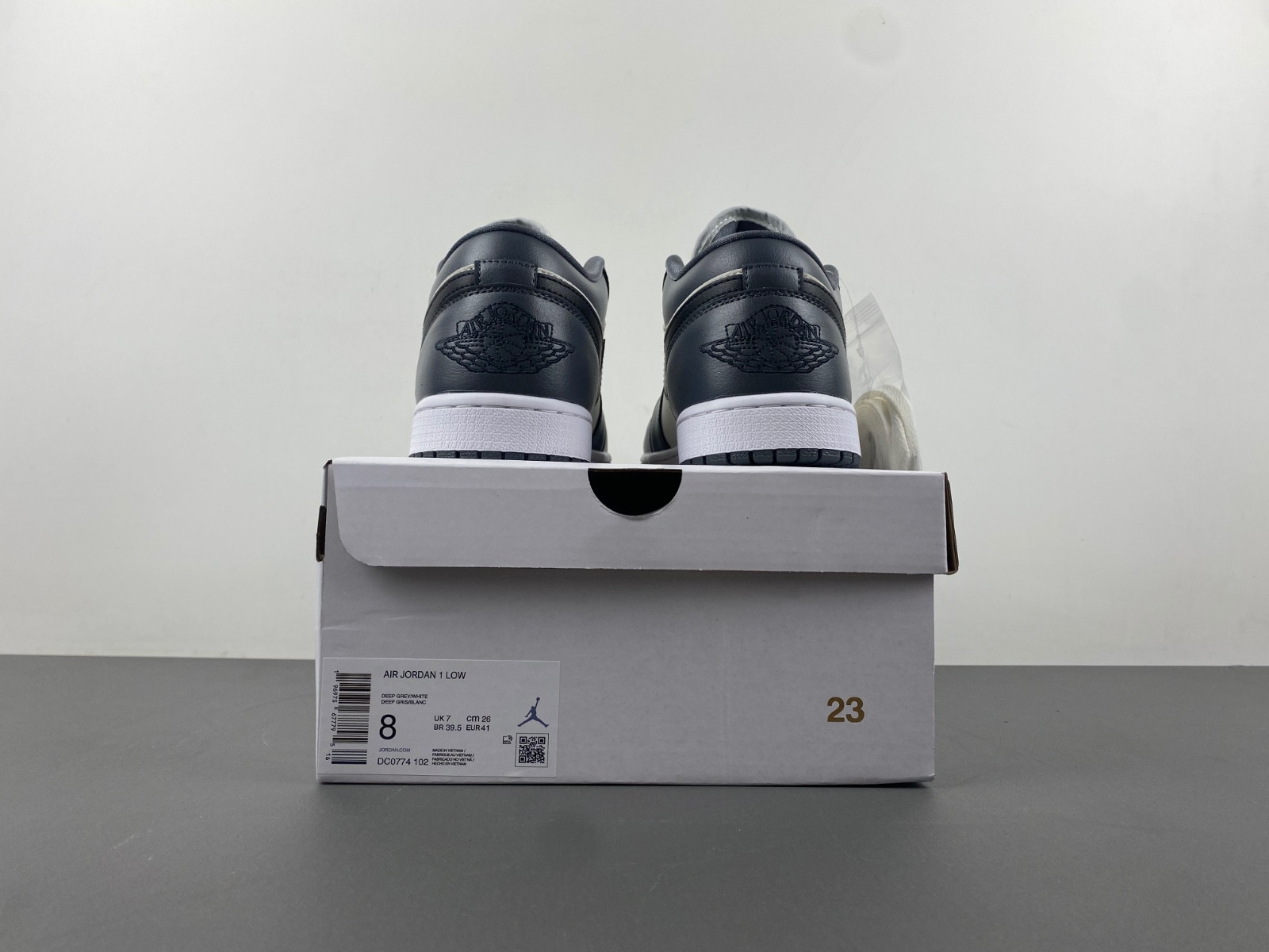 jordan 1 low dark grey (women