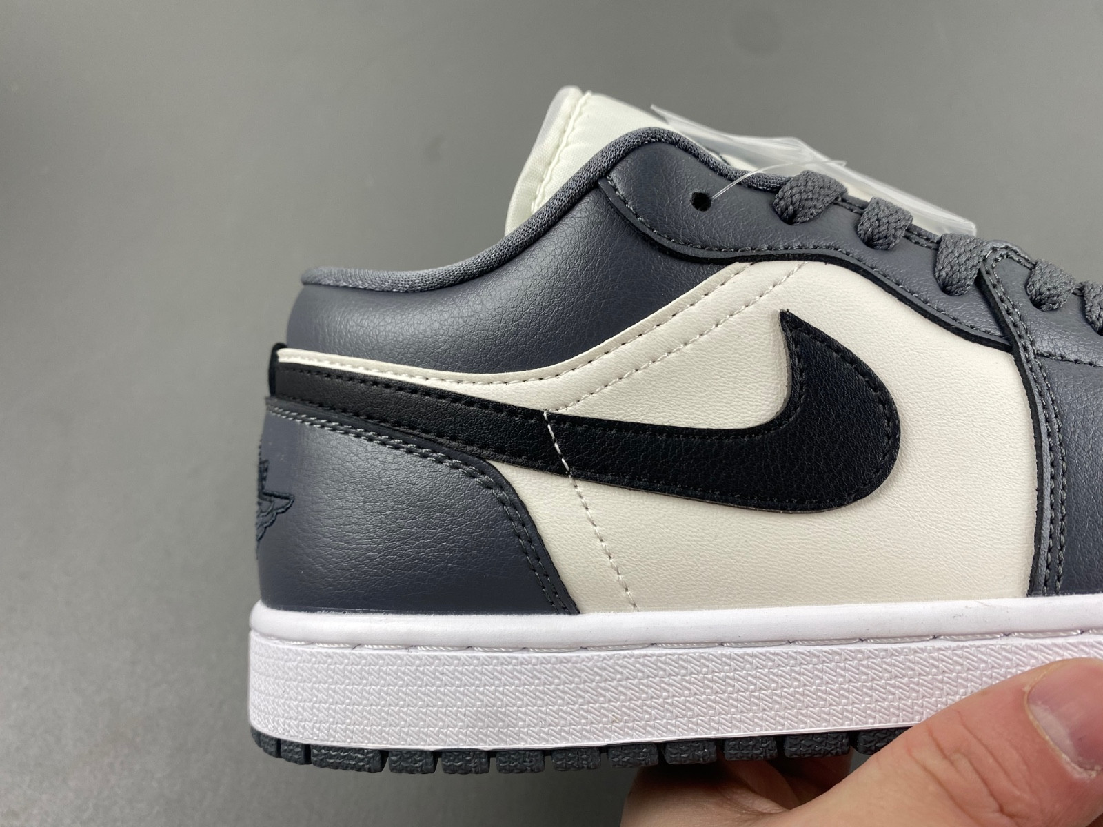 jordan 1 low dark grey (women