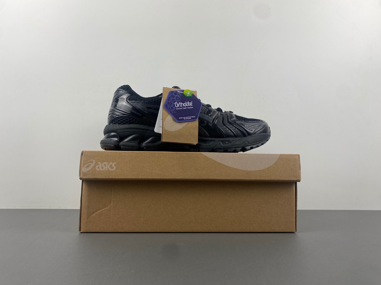 As*ic*s gel kayano 14 