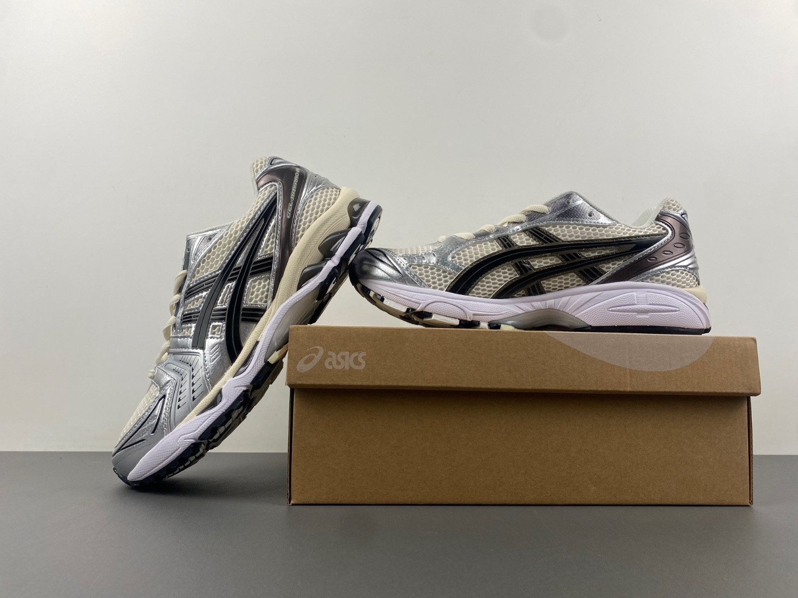 As*ic*s gel-kayano 14 cream black metallic plum 1201a019‑108