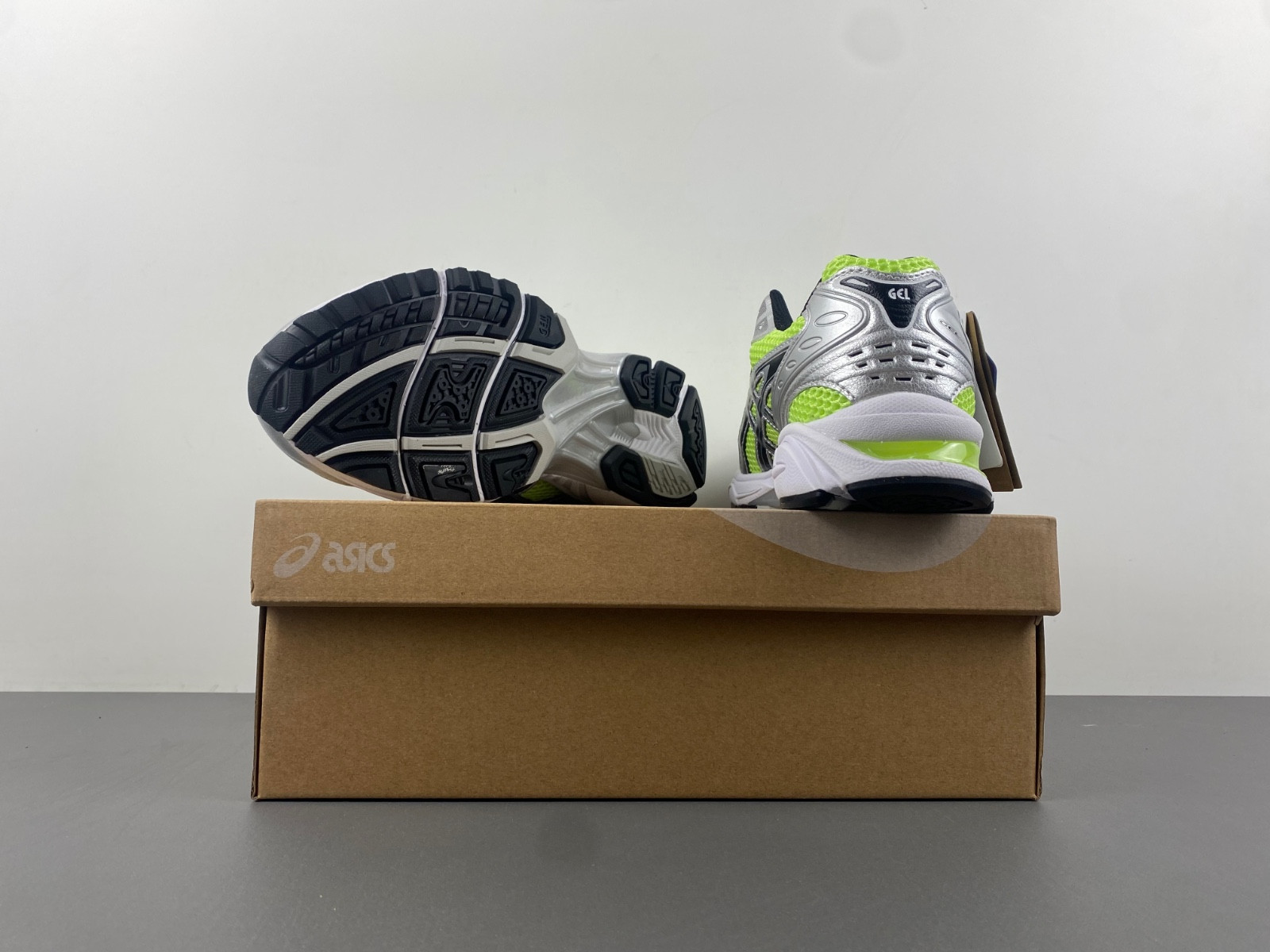 As*ic*s mesh-panelling lace-up sneakers 1202a056300