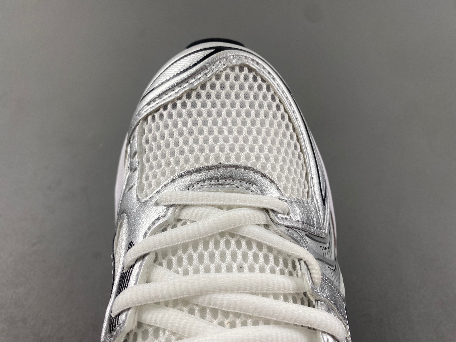 As*ic*s gel-kayano 14 pure gold (women