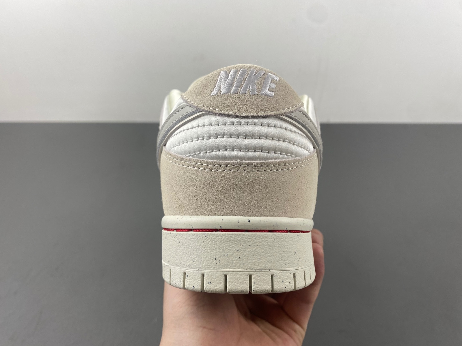 nike sb dunk low valentine