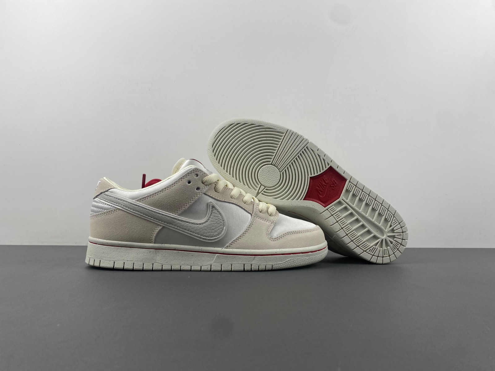 nike sb dunk low valentine