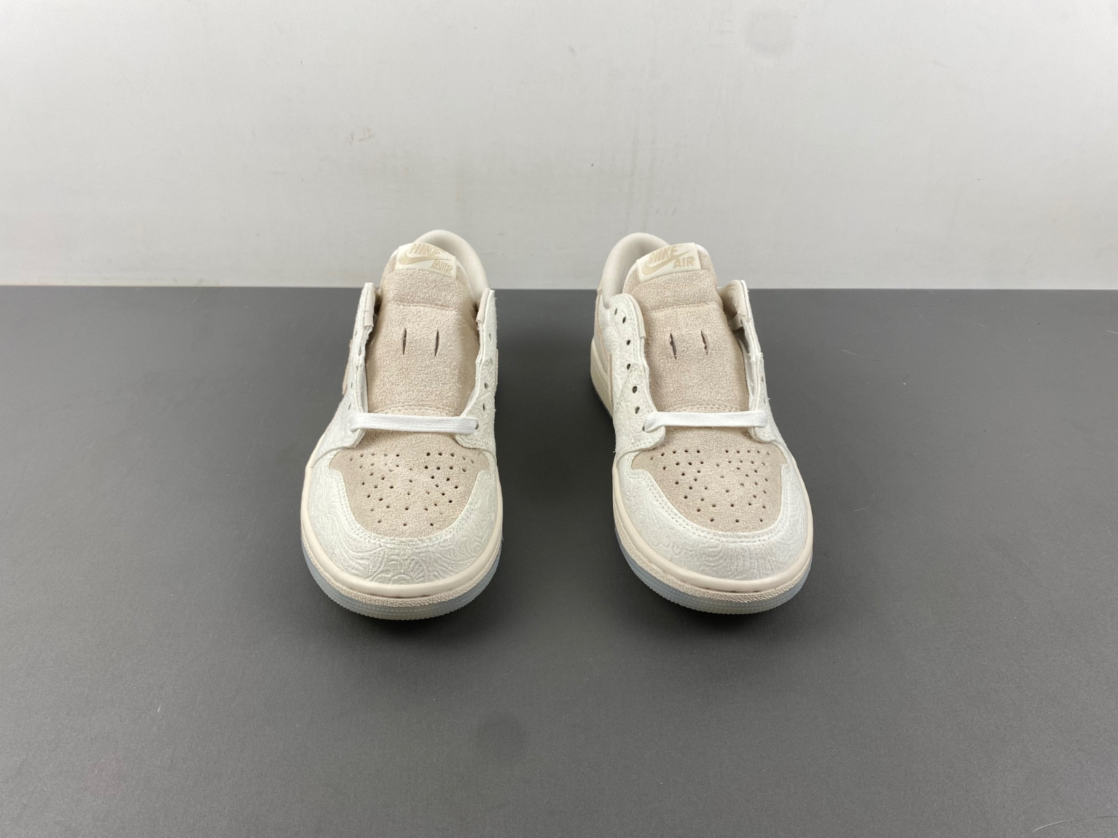 jordan 1 retro low og chris paul men