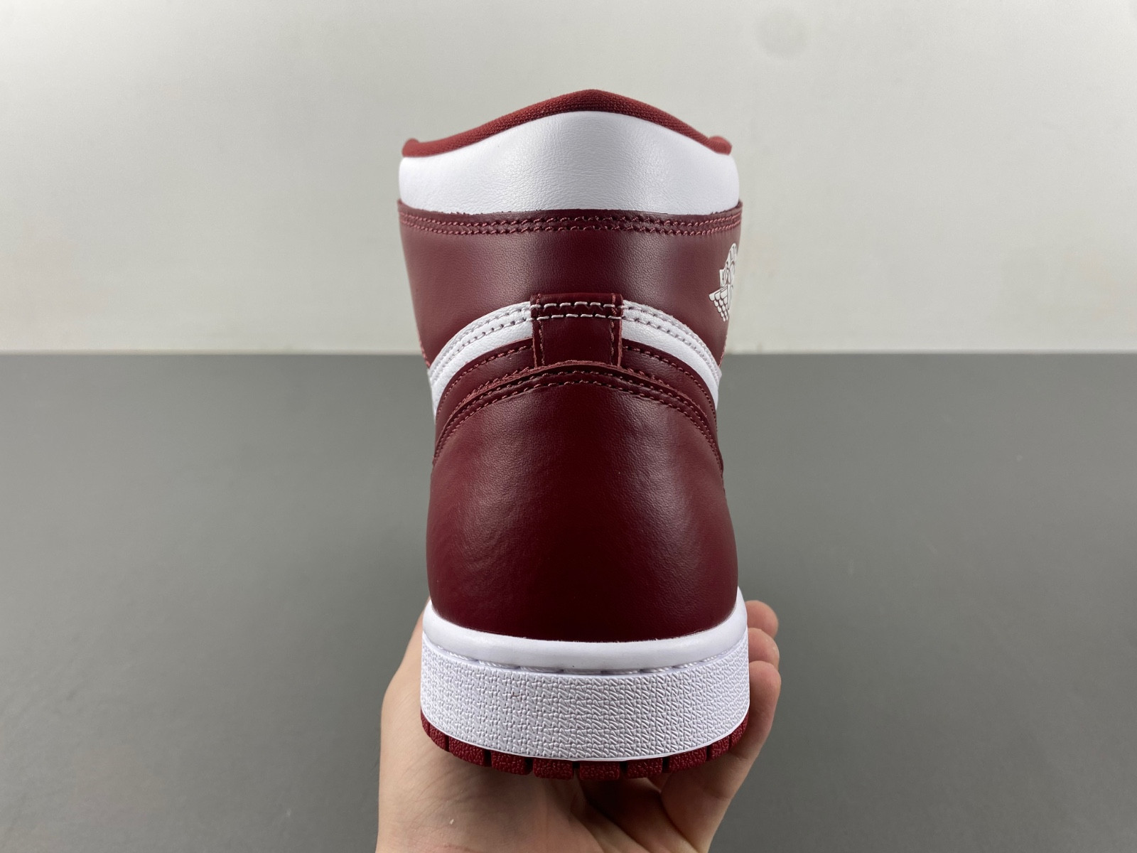 air jordan 1 high og team red dz5485-160