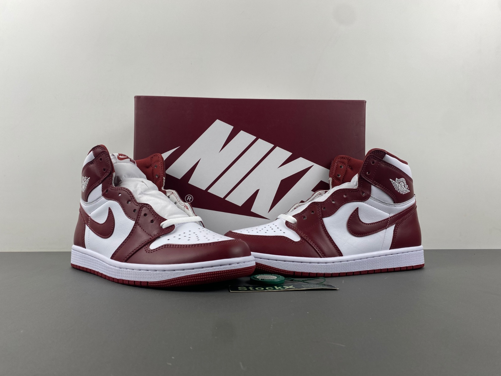 air jordan 1 high og team red dz5485-160