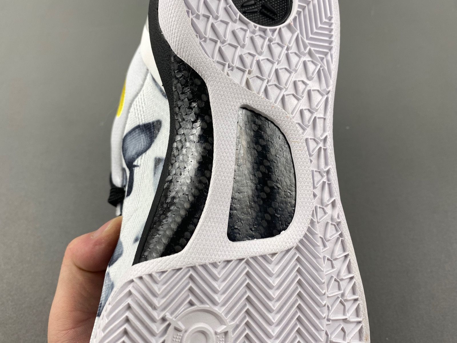 nike kobe 8 protro "mambacita" fv6325-100